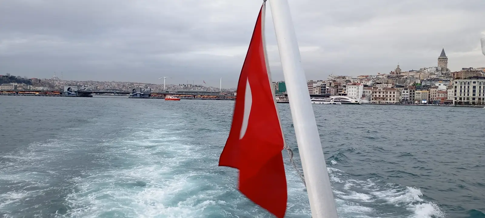 VON MADRID NACH ASIEN. ATLÉTICO HINTERLÁSST SPUREN IN ISTANBUL